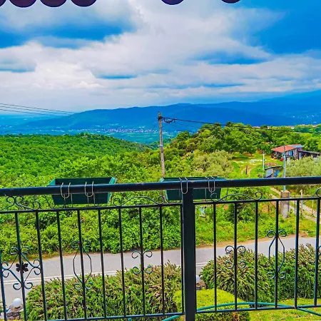 Etheras - Nested Between Nature By Amazing View - 5 Mins From