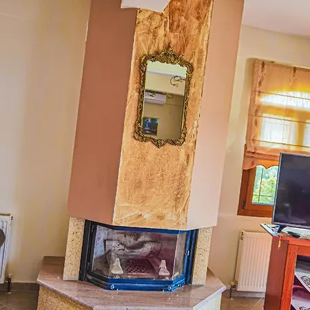 Etheras - Nested Between Nature By Amazing View - 5 Mins From Edessa