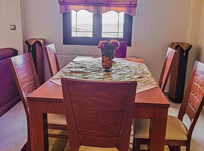 Etheras - Nested Between Nature By Amazing View - 5 Mins From *