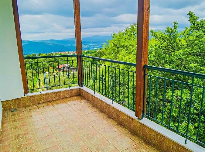 Etheras - Nested Between Nature By Amazing View - 5 Mins From *